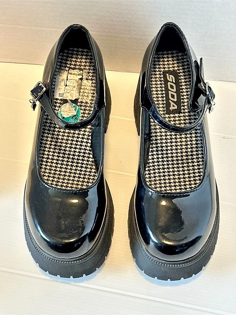 Soda Bonito-S Patent Mary Jane Platform Shoes Black US 7.5
